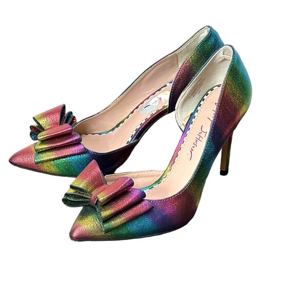 Rainbow metallic heels with bows by Betsey Johnson Size 7 - Picture 5 of 10